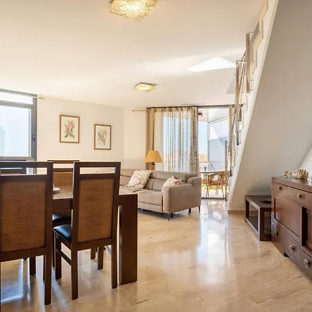 Apartment Duplex Llucia *